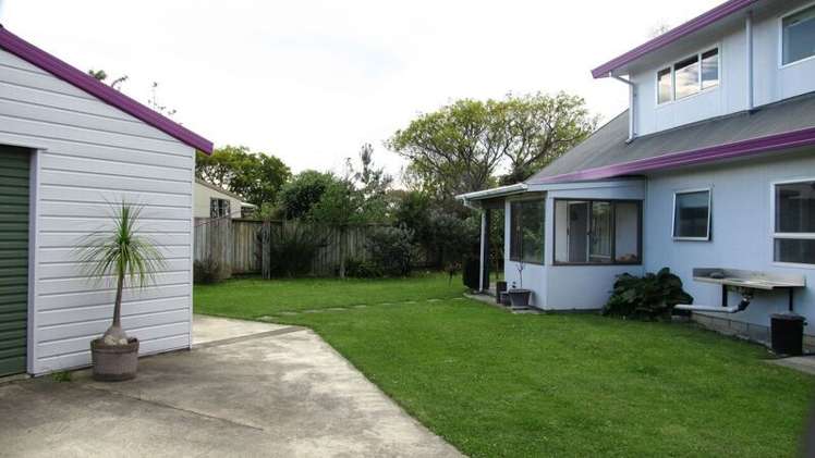 16 Atherfold Crescent Greenmeadows_7