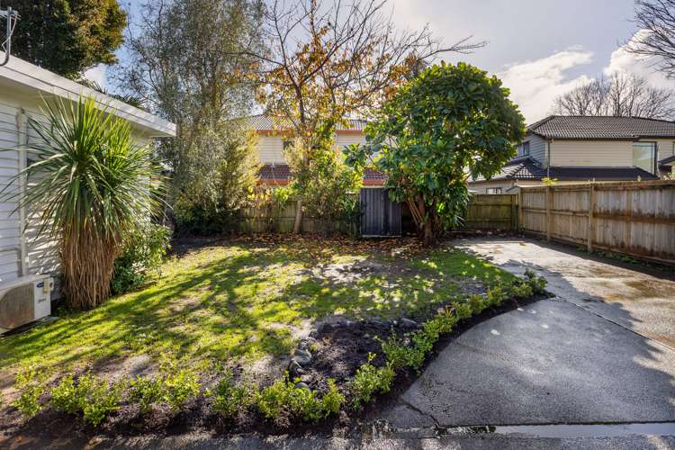 23a Hazel Avenue Mount Roskill_17