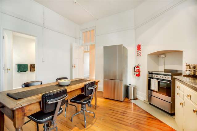 1 Beresford Square Newton_2