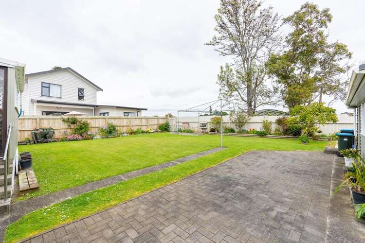 11 Raglan Street Mangere East_12