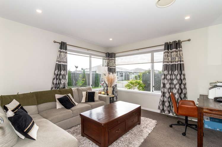 12 Young Place Taradale_7