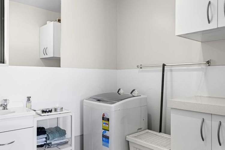 2B/25 Gleneagles Terrace Ilam Christchurch City Houses for Rent