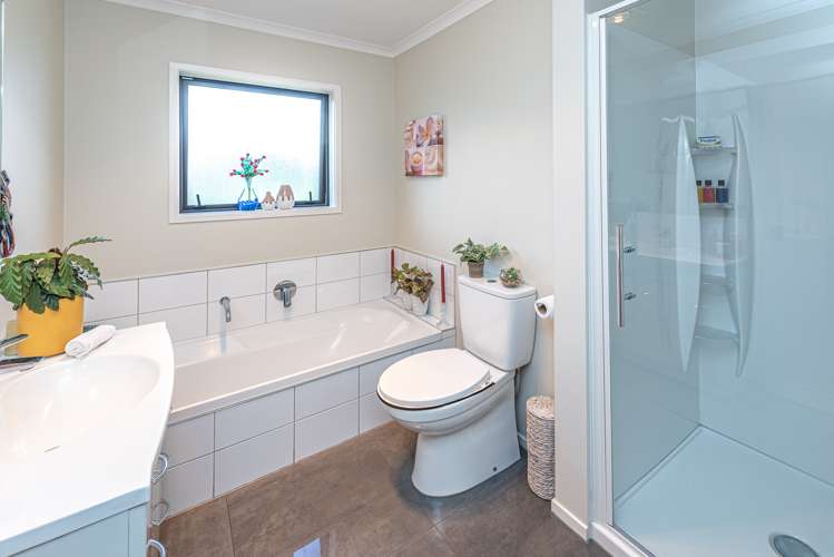 23 Magnolia Crescent Tawhero_16