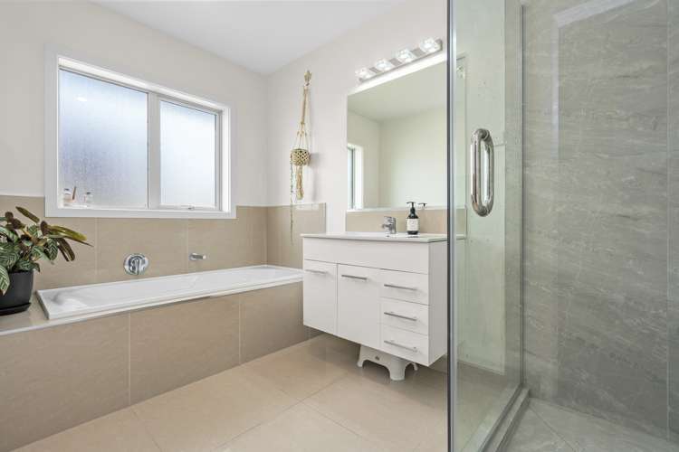 15 West Thompson Street Leamington_17