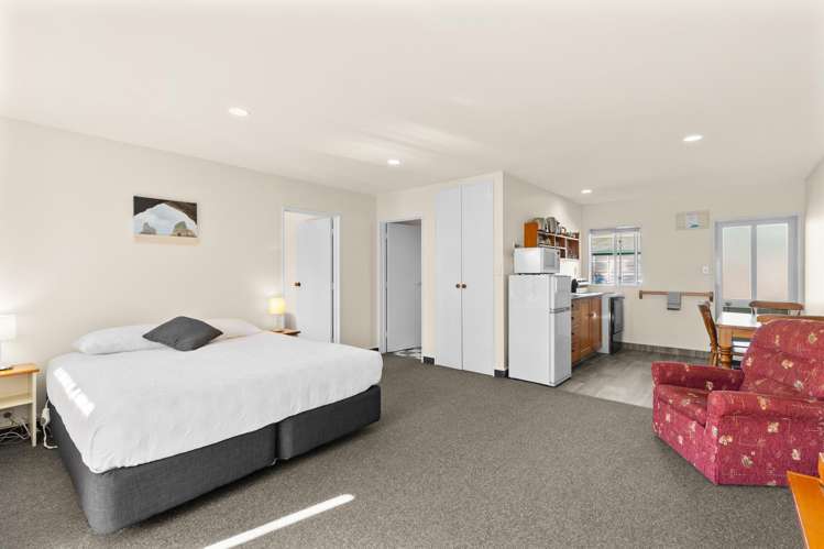 87 Commercial Street Takaka_26