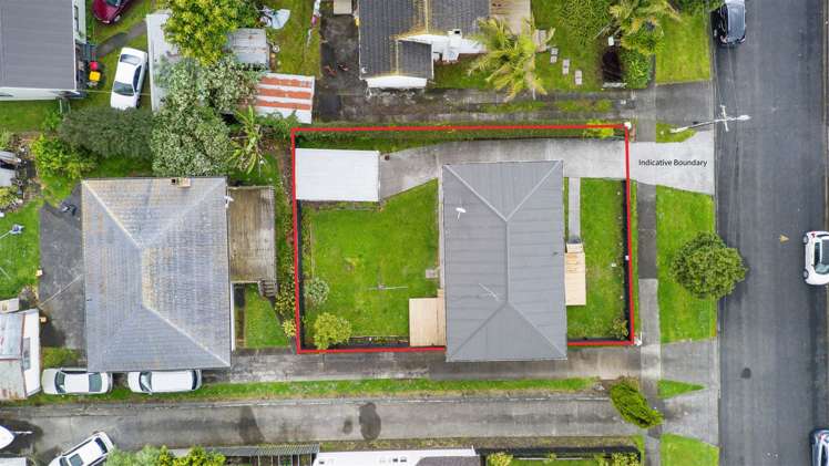 2/13 John Street Mangere East_18