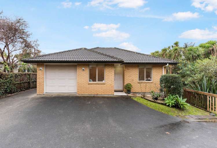 21 Frenz Drive Titirangi_29