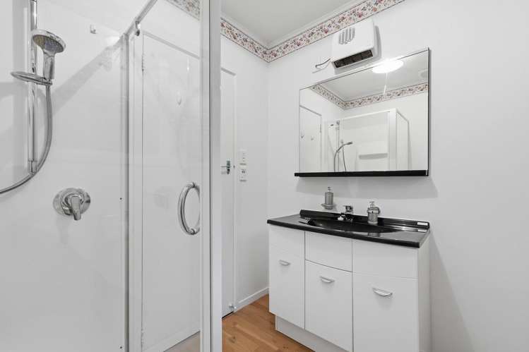 A/24 Carnarvon Street Belleknowes_11