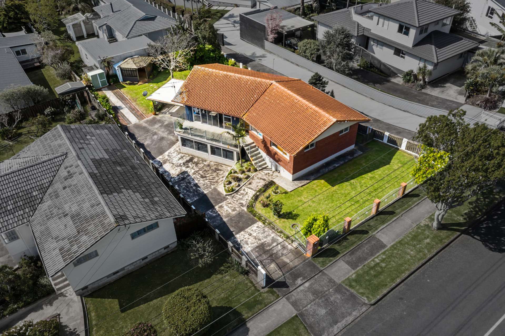 86 Taylor Road Mangere Bridge_0