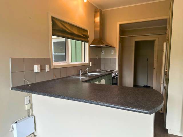 27 Seaview Crescent Picton_4