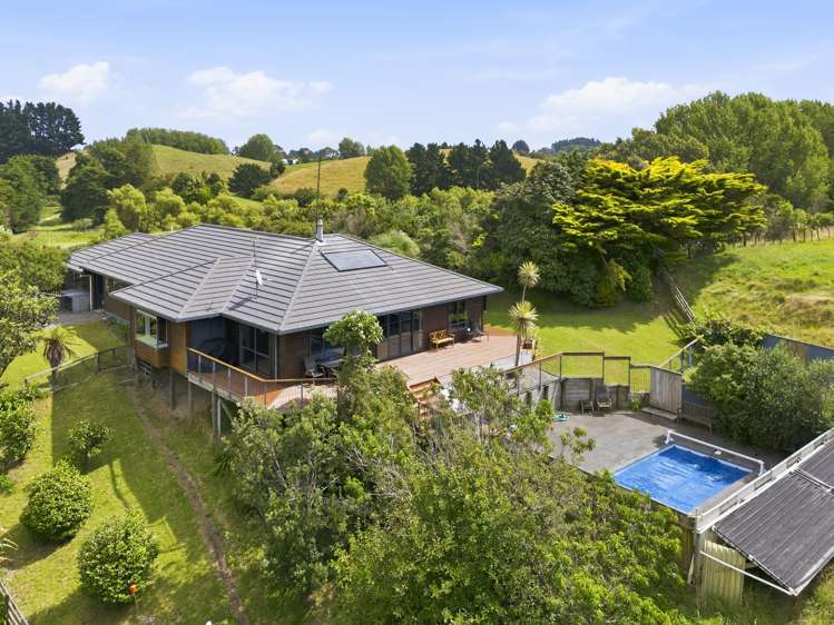 84 Derham Road Te Horo_29