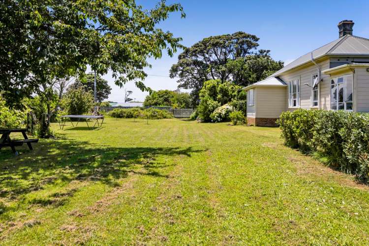 207 Egmont Street Patea_37