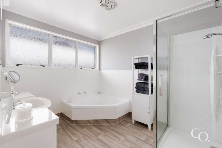 10 Andrew Place Otumoetai_18