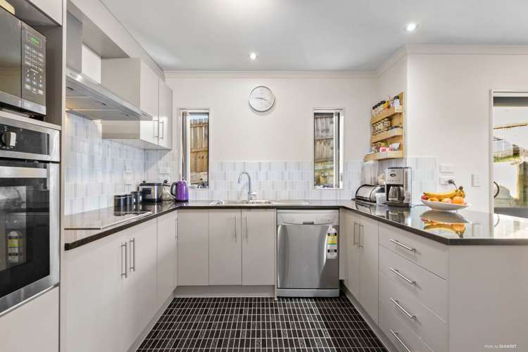 77 Kirikiri Drive Papakura_14