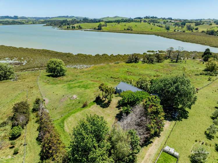 47 Merril Road Paparoa_15