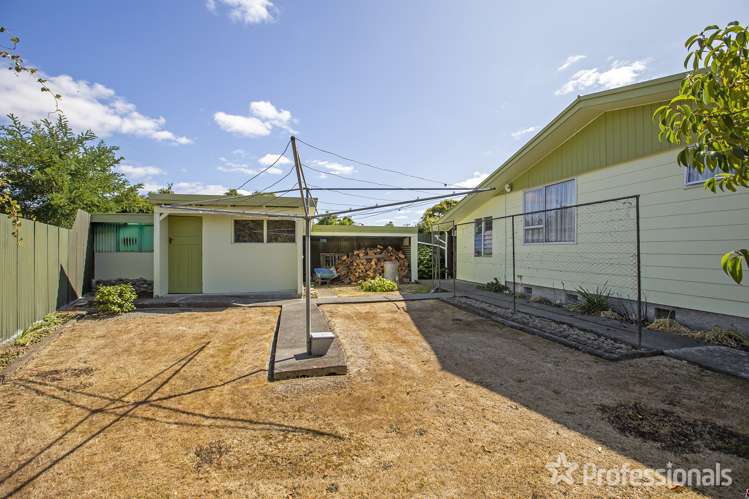 16 Leeds Place Solway_15