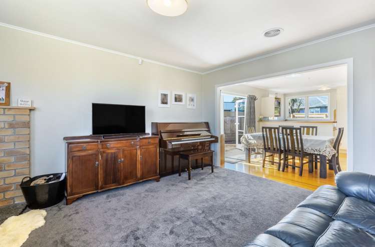 1/12 Laughton Street Taupo_3