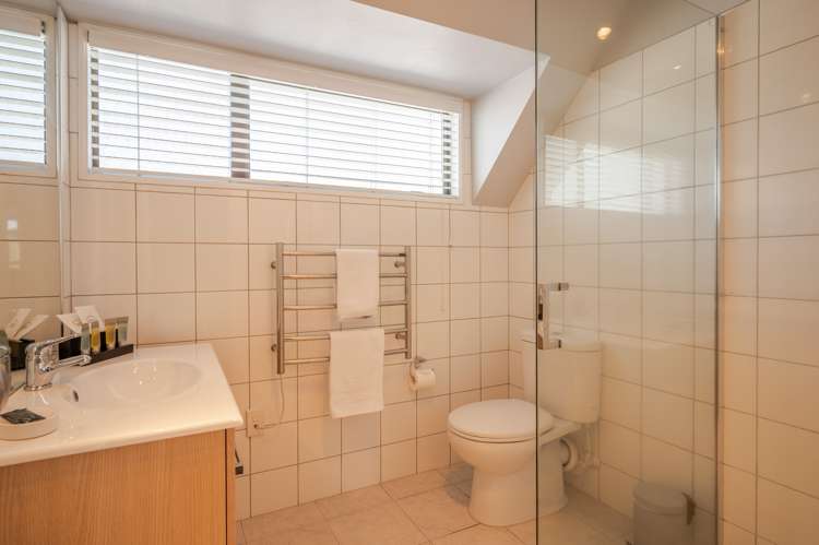 4j Aubrey Street Akaroa_9