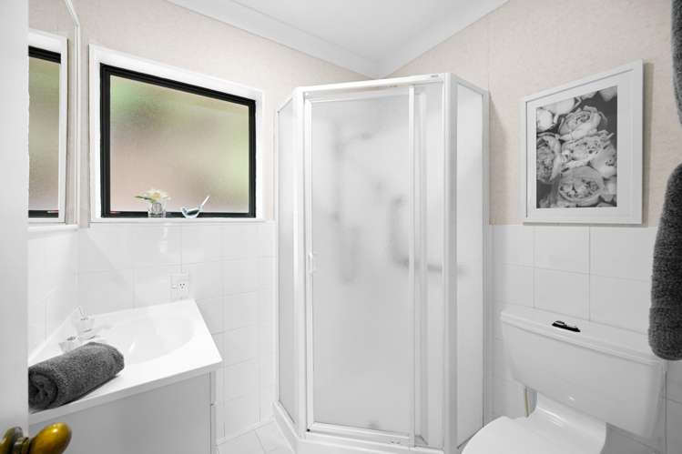 3 Sunny Dale Western Heights_11