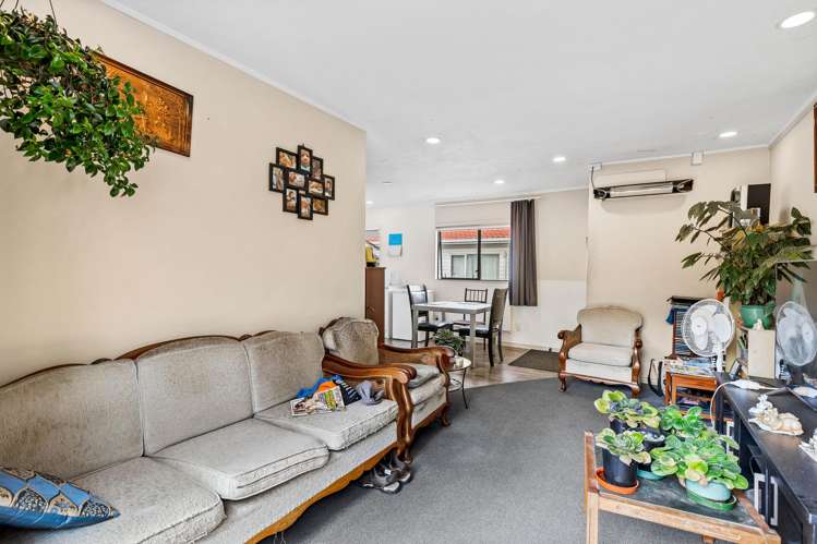 2/13 Paton Avenue Te Atatu South_6