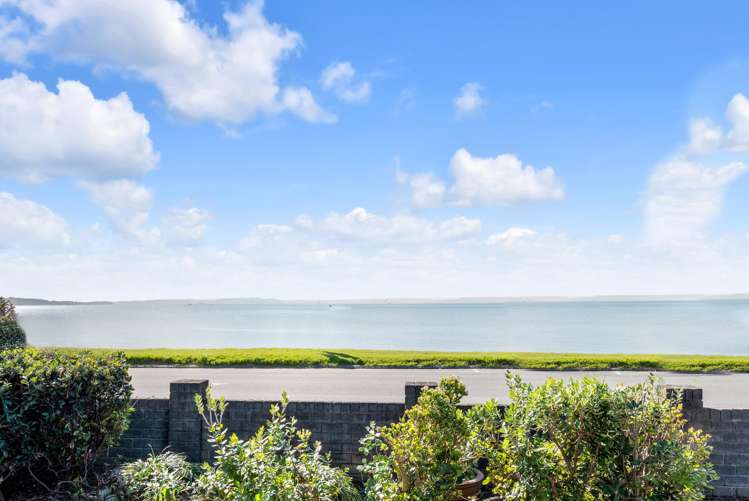 31a The Esplanade Eastern Beach_1