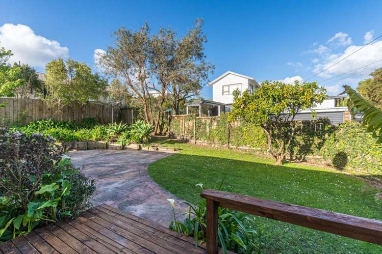 559A Beach Road Murrays Bay_29