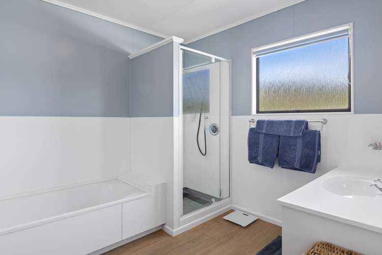 48 Eighty Eight Valley Road Wakefield_23