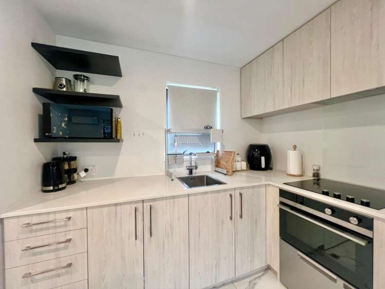 5/24 Yeovil road Te Atatu Peninsula_3