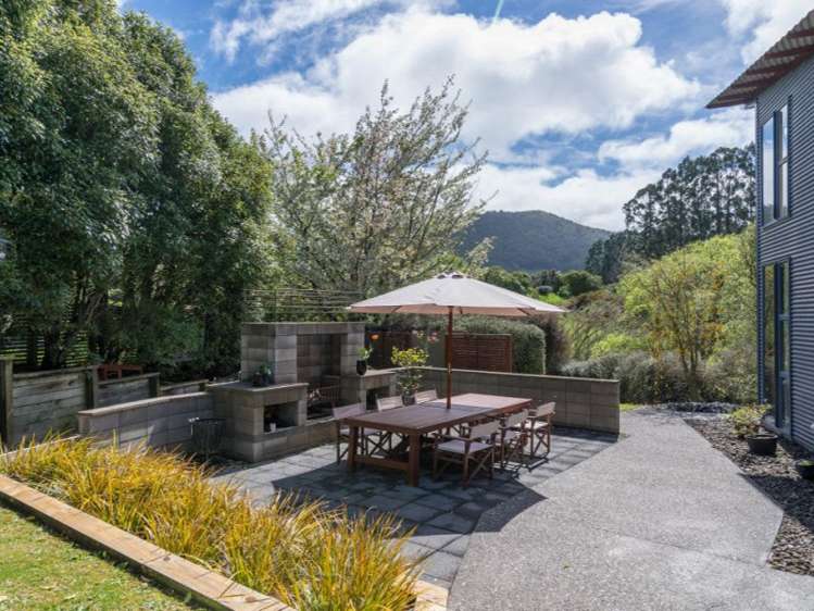 26 Edward Payton Grove Pukehangi_8