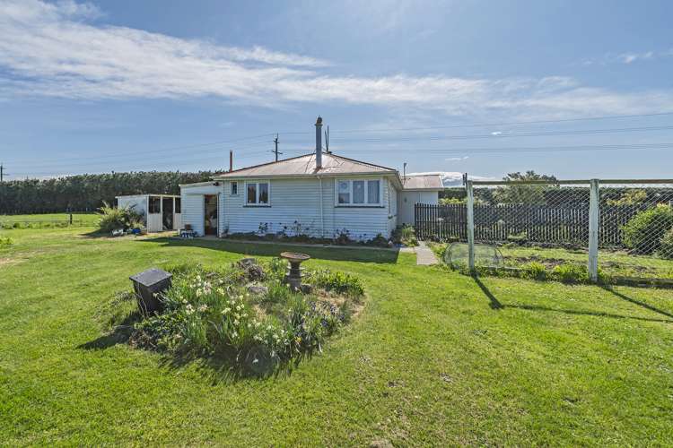 1887 Bealey Road Darfield_19