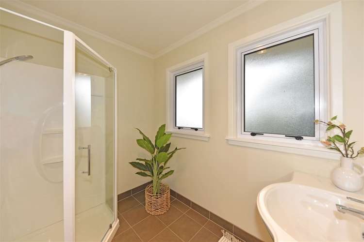 2 Hadlow Place Burnside_14