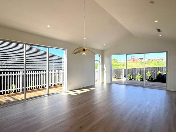 85 Parish Drive_2