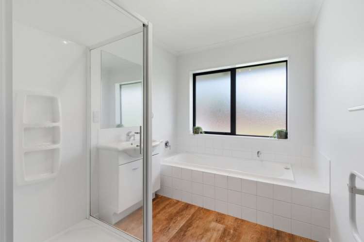 278 Southfield Drive Lincoln_16