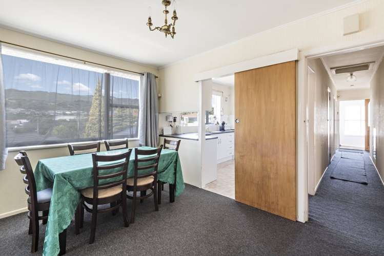 20 Redwood Avenue Tawa_2
