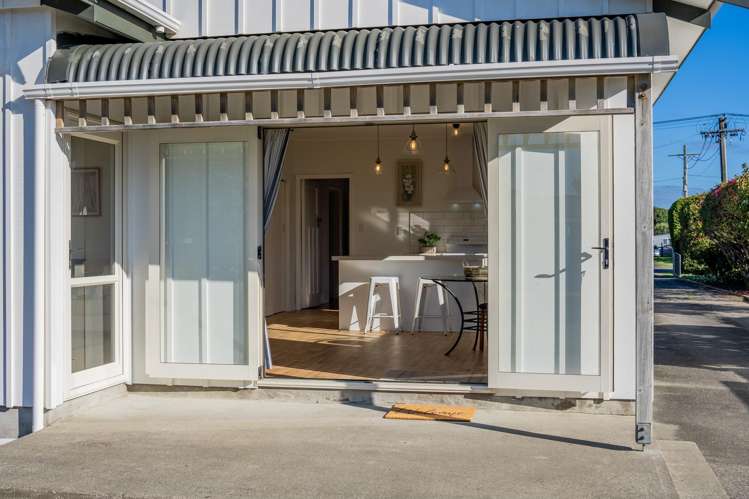 8 Manuka Street Otaki Beach_22