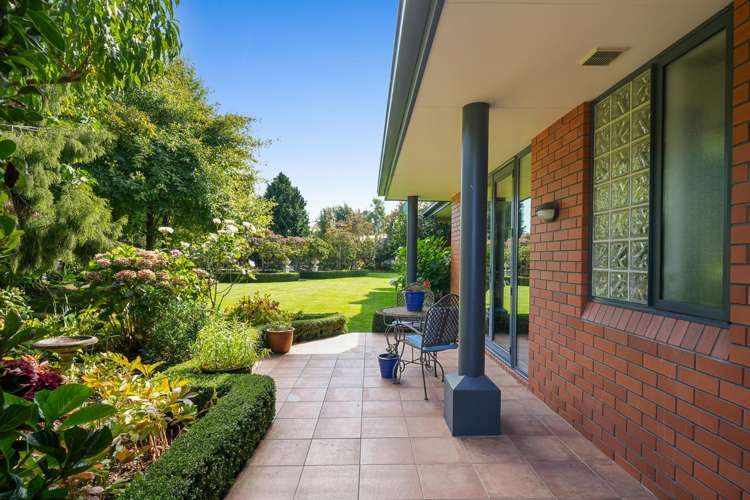 14 Regents Park Drive Casebrook_34