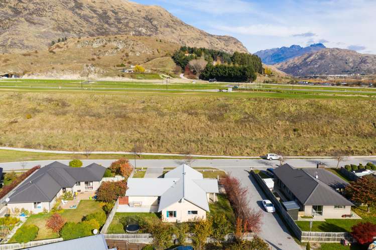8 Herries Lane Dalefield/Wakatipu Basin_12