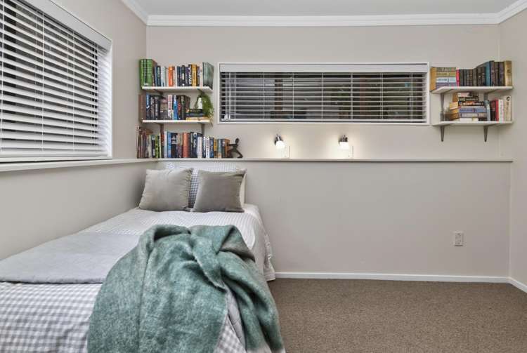 24C Charles Dickens Drive Mellons Bay_15