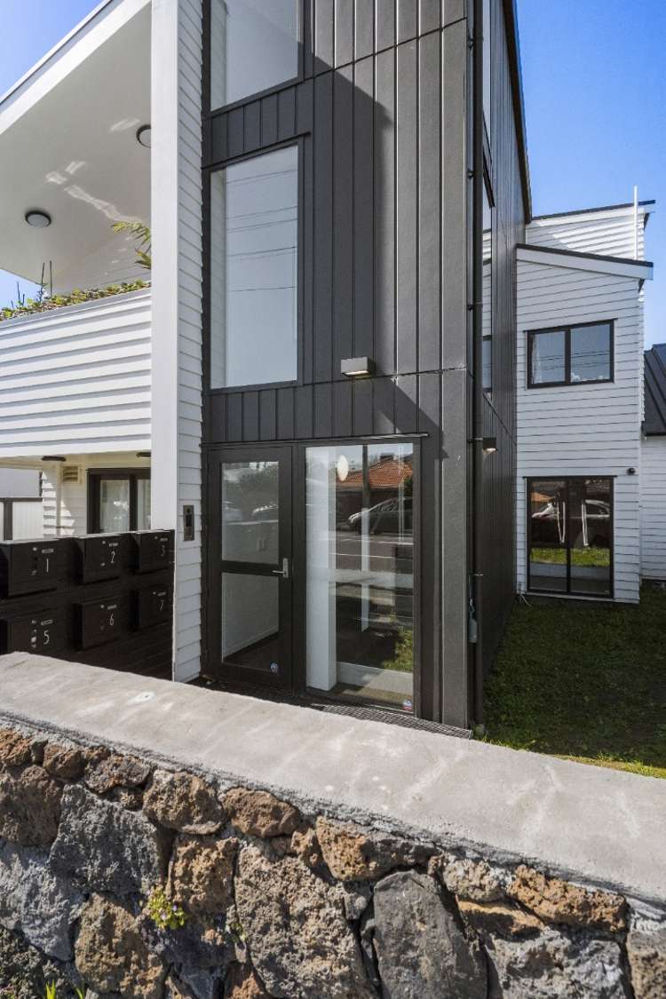3/854 Mount Eden Road_0