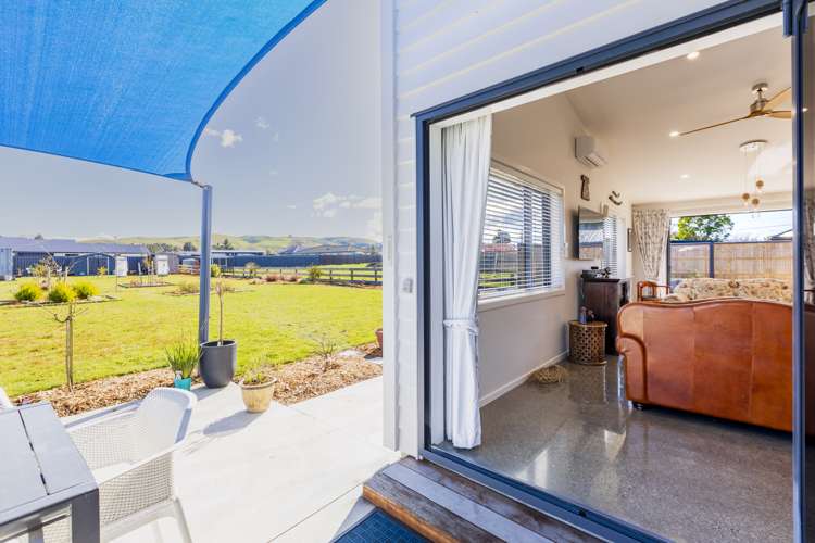 8 White Road Otane_17