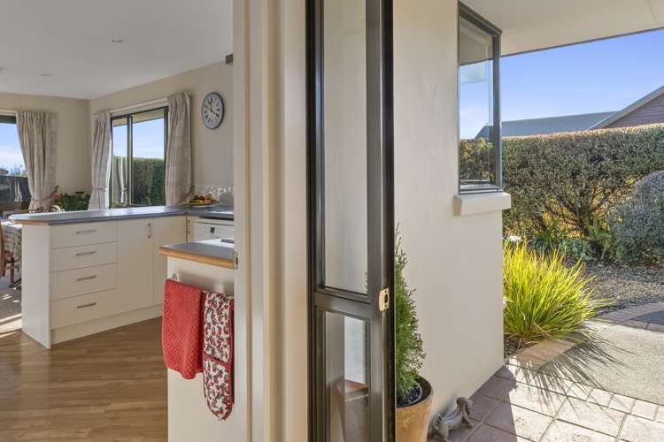 4 Gershwin Grove Stoke_11