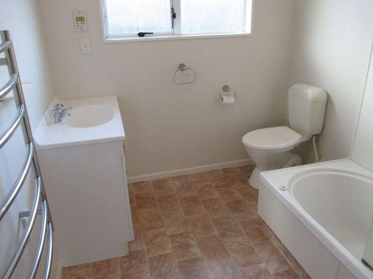 63 Rhodes Drive Kelvin Grove_14