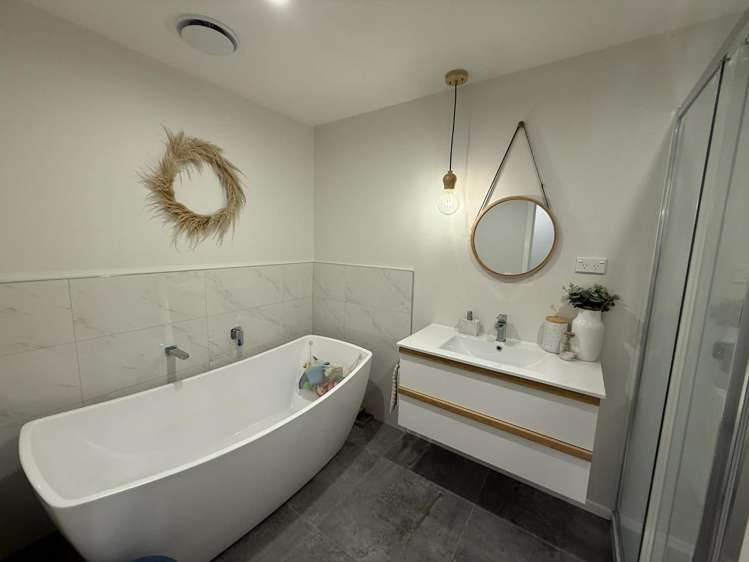 41 Carlton Terrace Westown_13