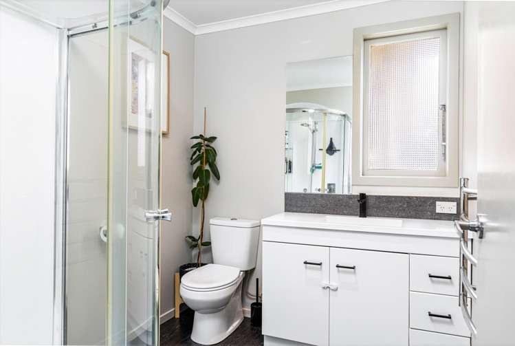 1/28 Mowat Street Springlands_11
