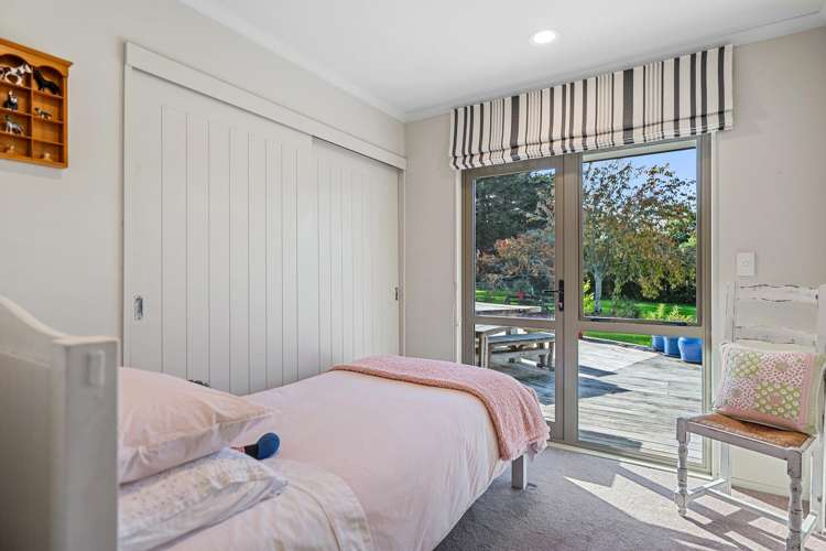 19 Valley Road Waitoki_37