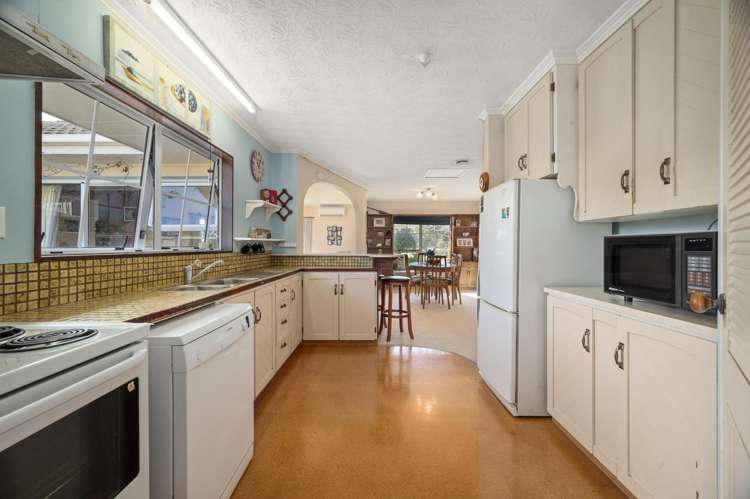 2 Kirk Lane Owhata_1