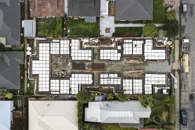 1-8/151 Southampton Street_1