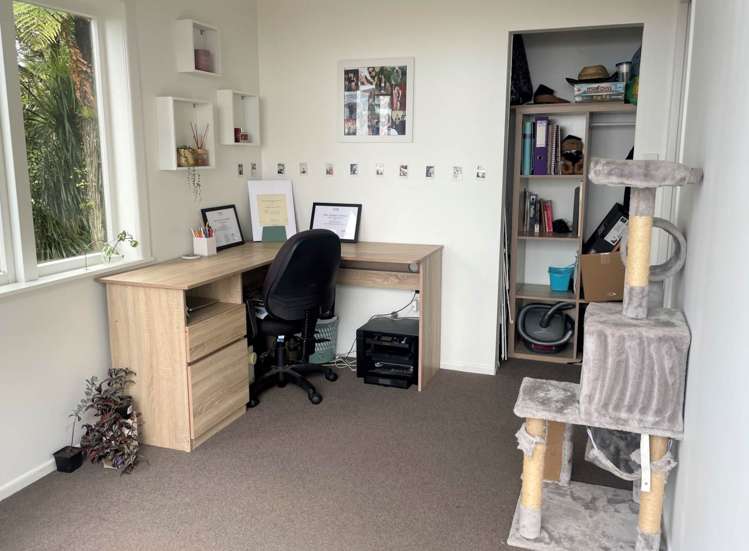 27A Quinns Road Waiatarua_7