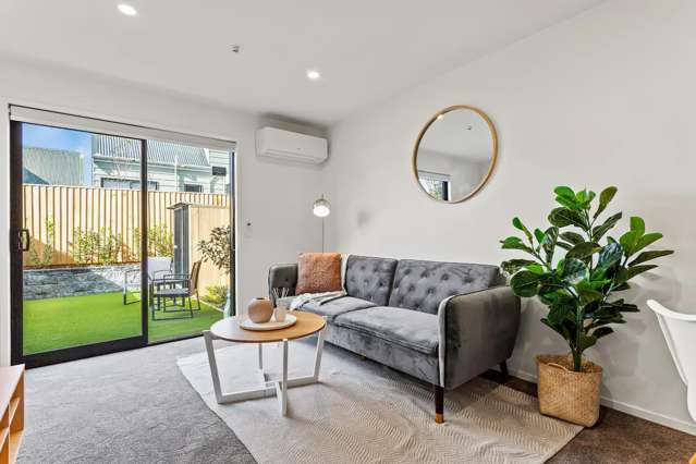 8H/10 Fathom Place Te Atatu Peninsula_2
