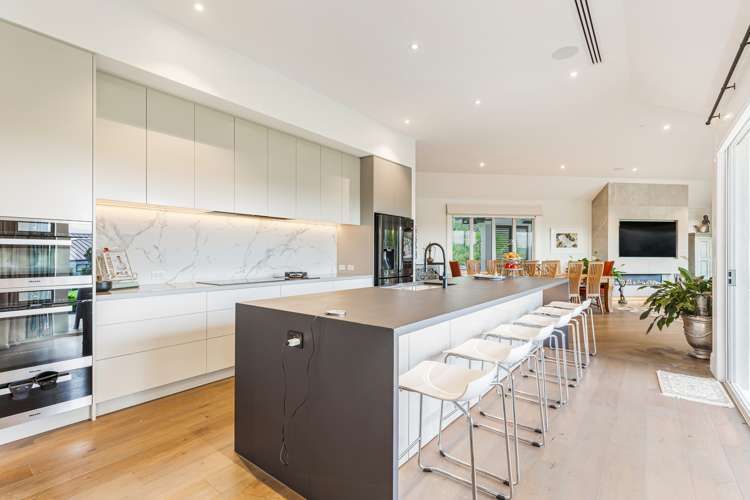 13 Myra Evelyn Grove Dairy Flat_8